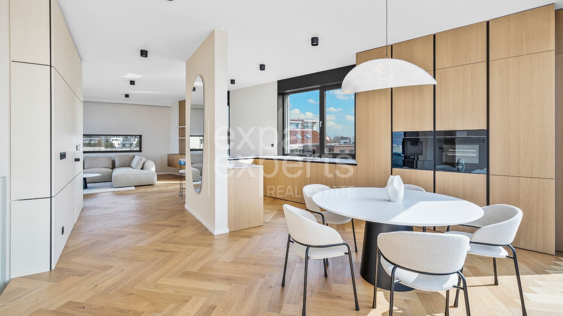 Luxusný, dizajnový 5i mezonet 250m2, 3x terasa, dvojgaráž, vo vile – foto 5