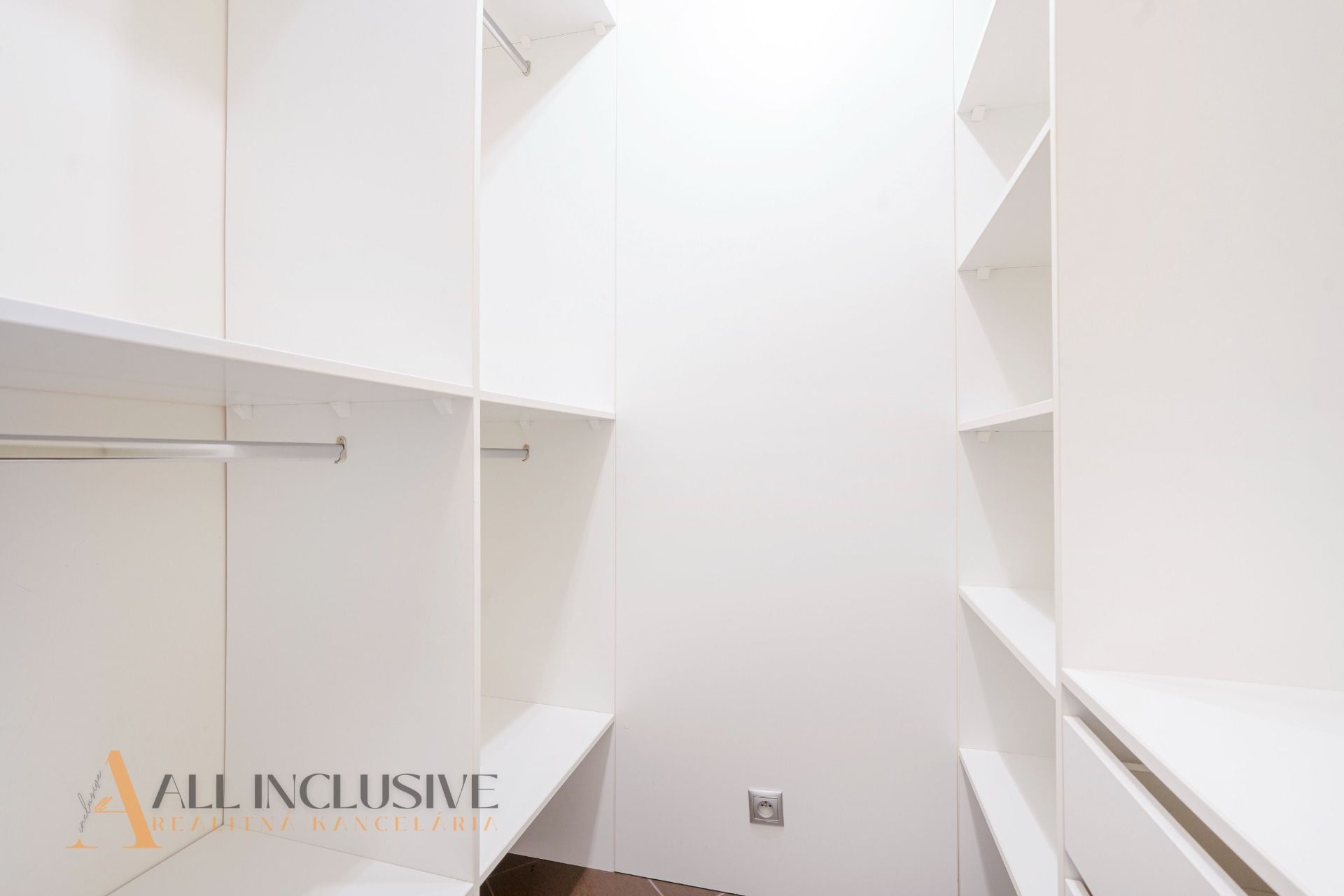 Na prenájom moderný,zariadený 2.izb byt , Bratislava – foto 9