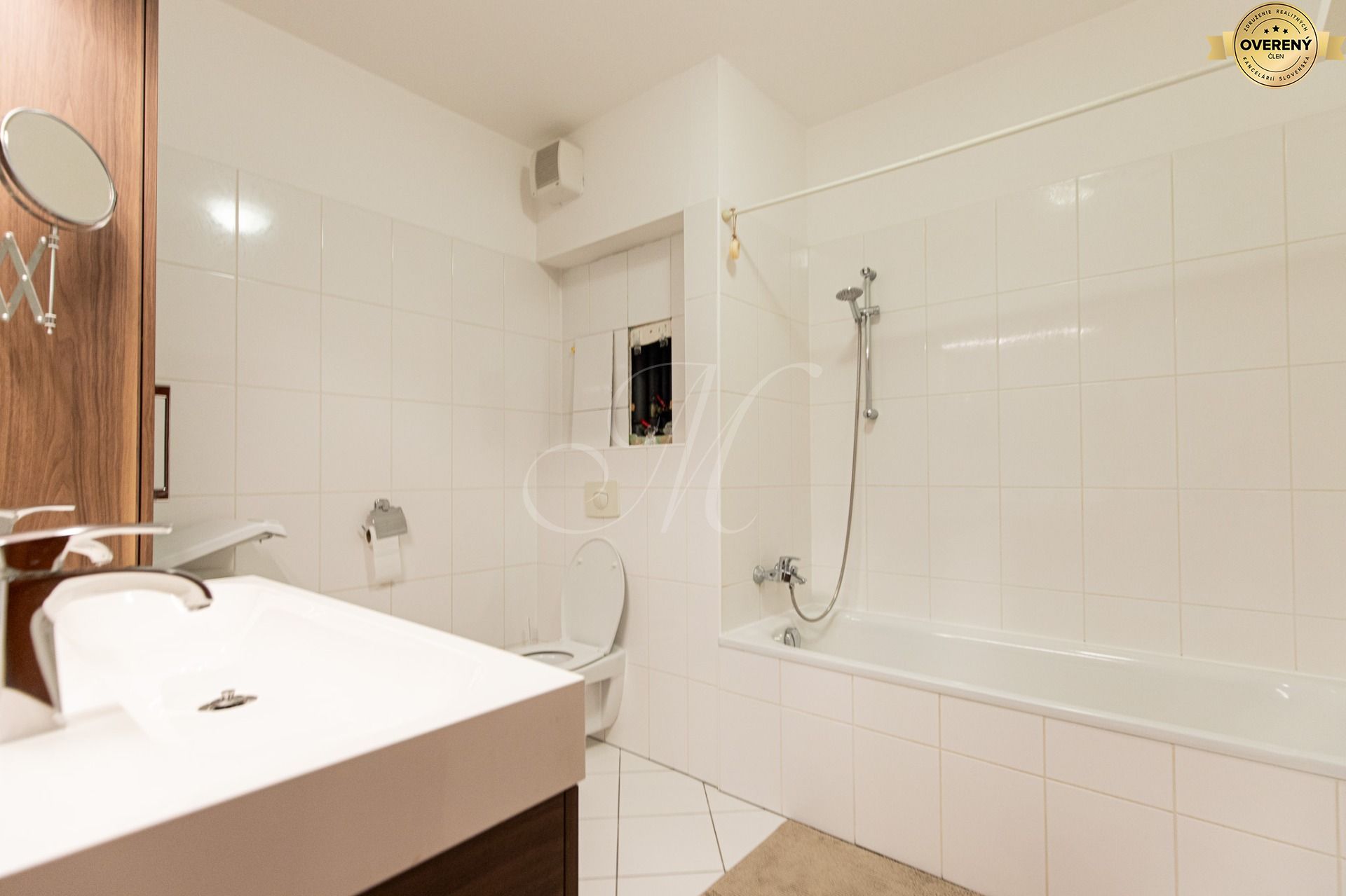 Štýlový 3i byt s balkónom a parkovacím miestom – foto 7