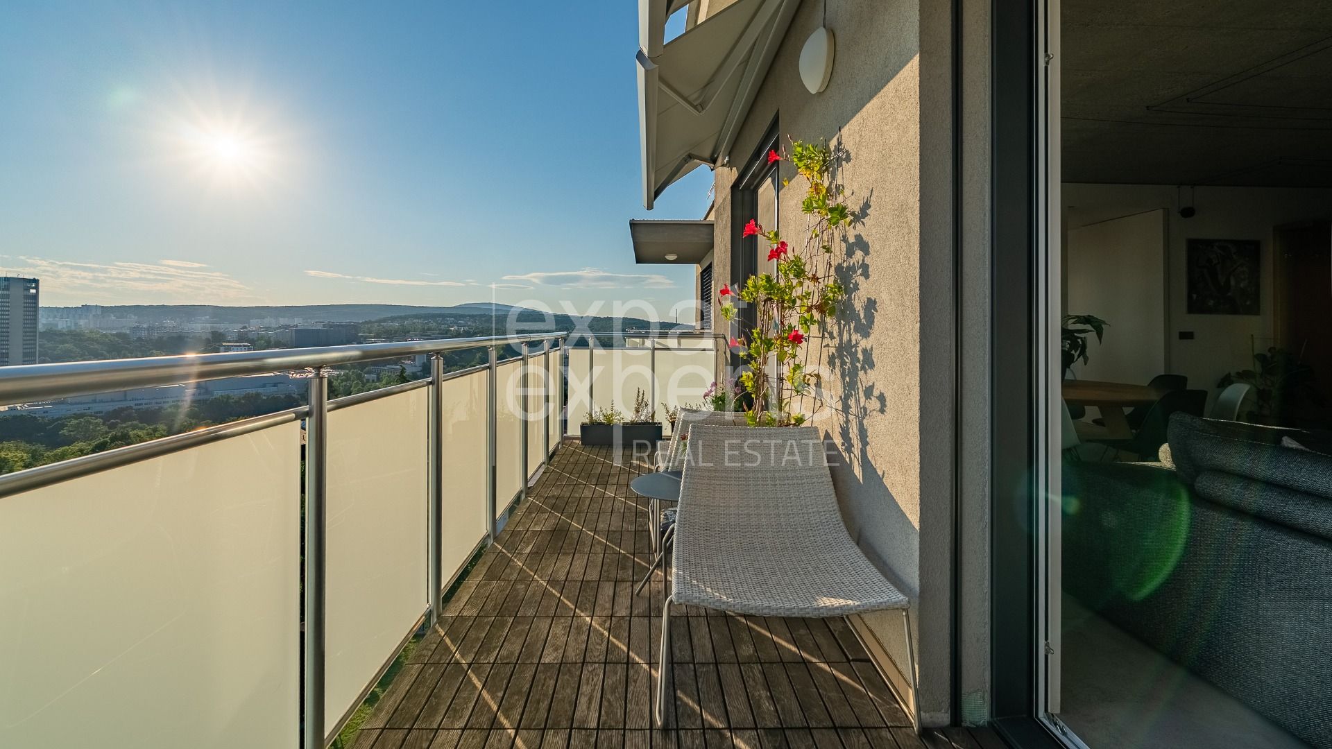 REZERVOVANÉ dizajnový 5i byt 140m2, 2x parking, terasa, Drotárska – foto 10