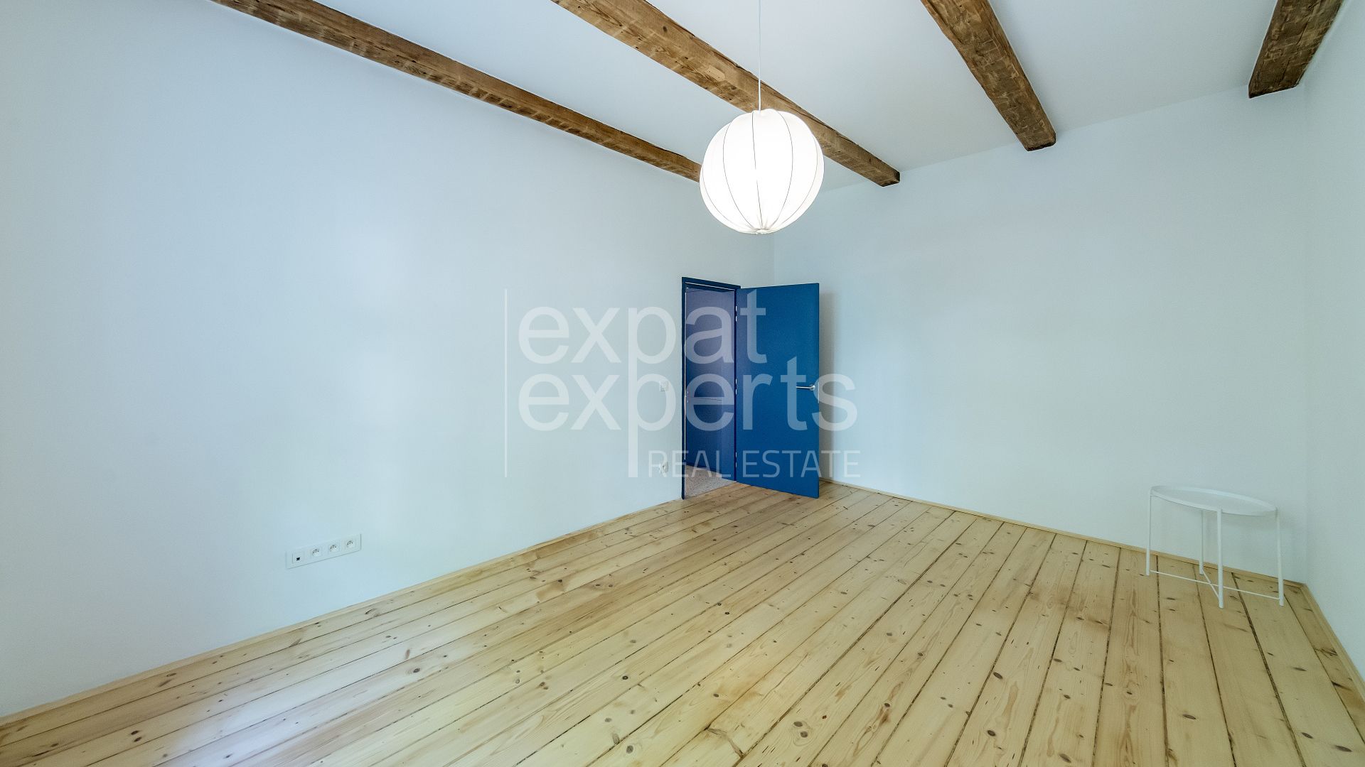 Krásny, dizajnový 2i byt 52 m2, po rekonštrukcií, pivnica – foto 5