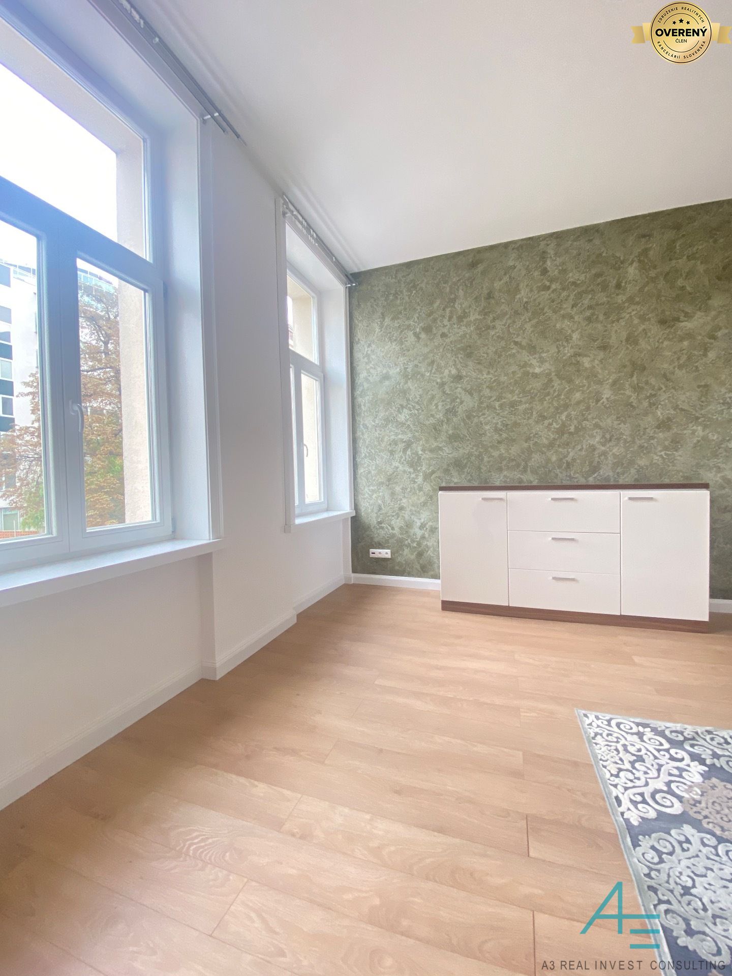 Prenájom bytu s parkovacím miestom na Leškovej ul. . – foto 10