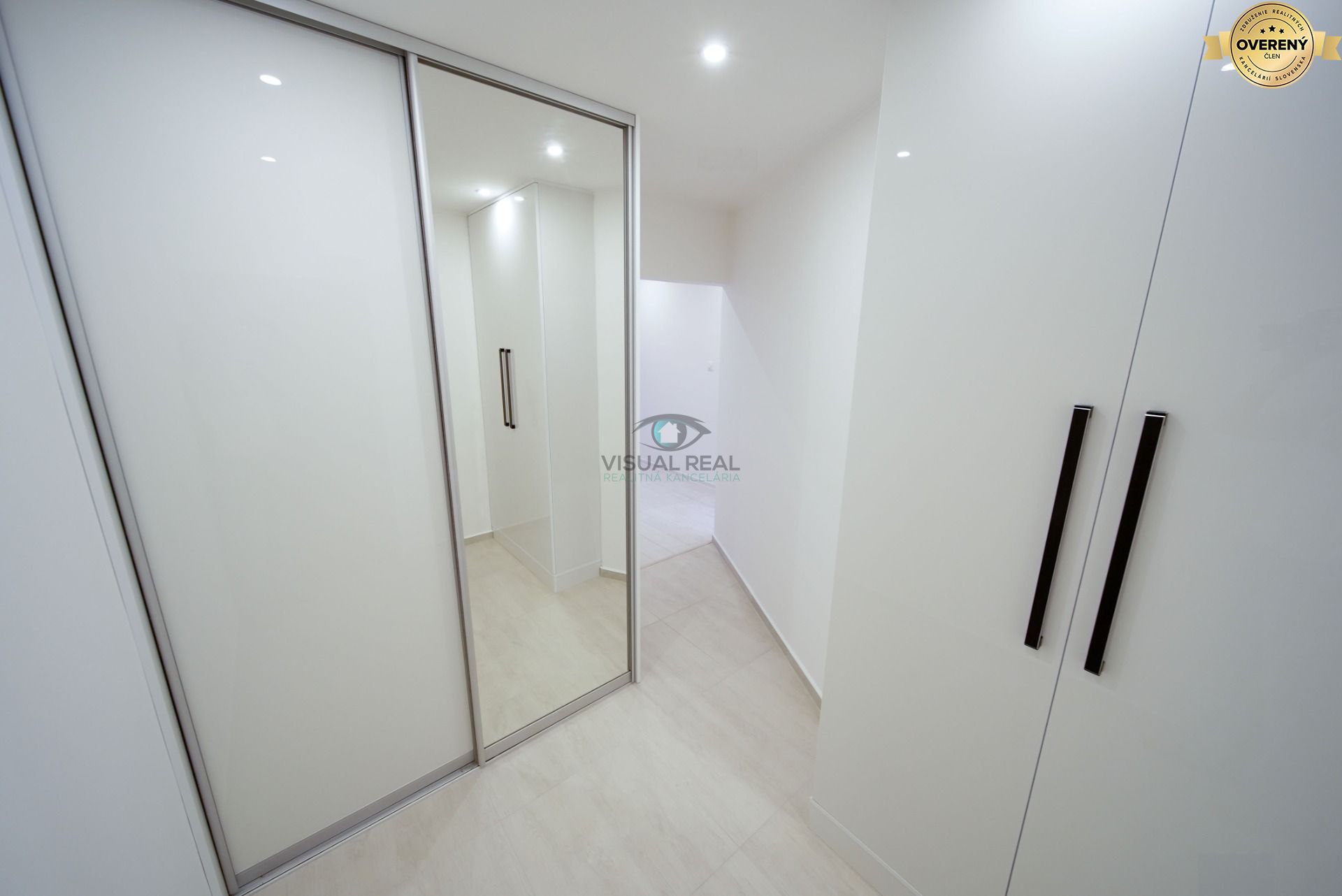 Na predaj 3 izbový byt (77 m²) na 12. p. – KVP, ZOMBOVA – foto 10