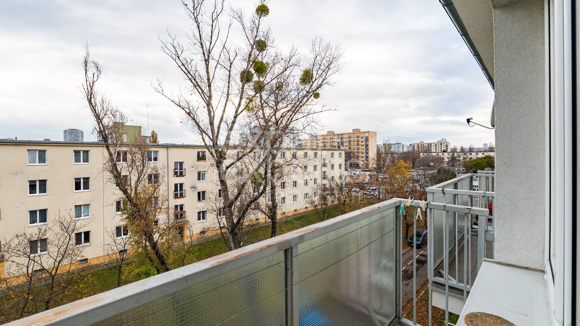 Slnečný 2i byt, 52 m2, balkón 2m2, pivnica, obľúbená časť Ružinova – foto 7