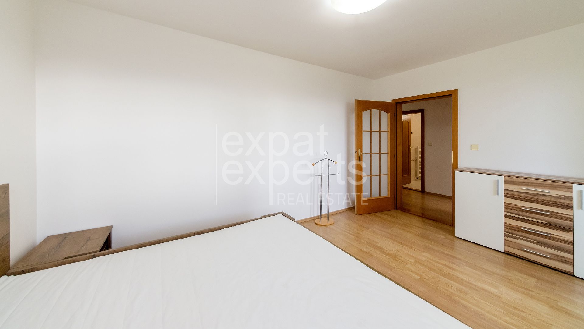 Veľkorysý, príjemný 3(4) izb. byt, 111m2, lodžia, terasa, parkovanie – foto 10