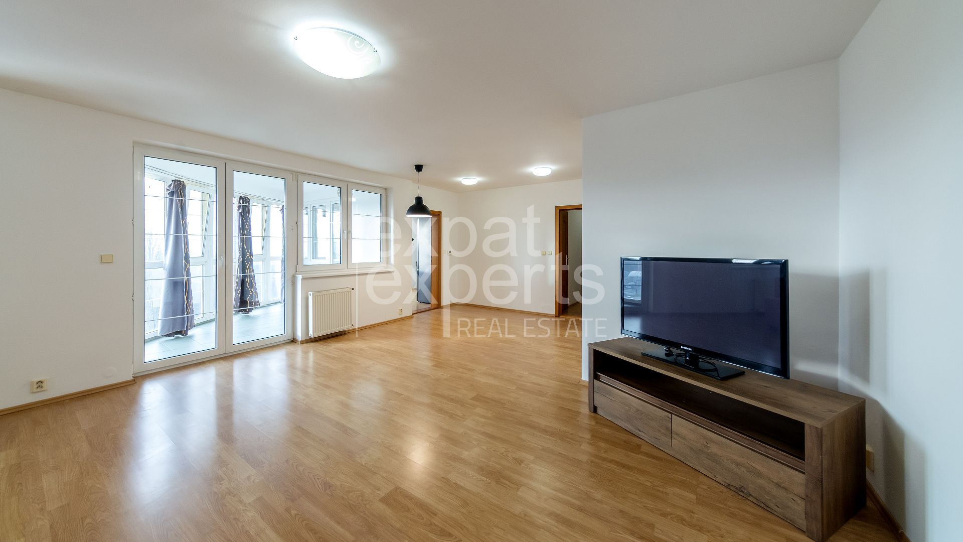 Veľkorysý, príjemný 3(4) izb. byt, 111m2, lodžia, terasa, parkovanie – foto 3