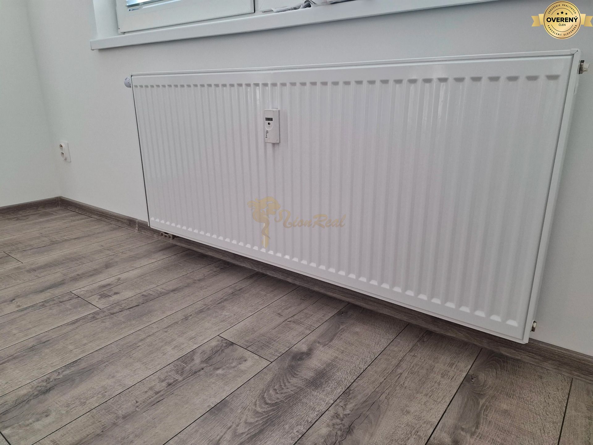 Veľký 3-izb. byt na Trávnikoch s balkónom, novozrekonštruovaný – foto 8