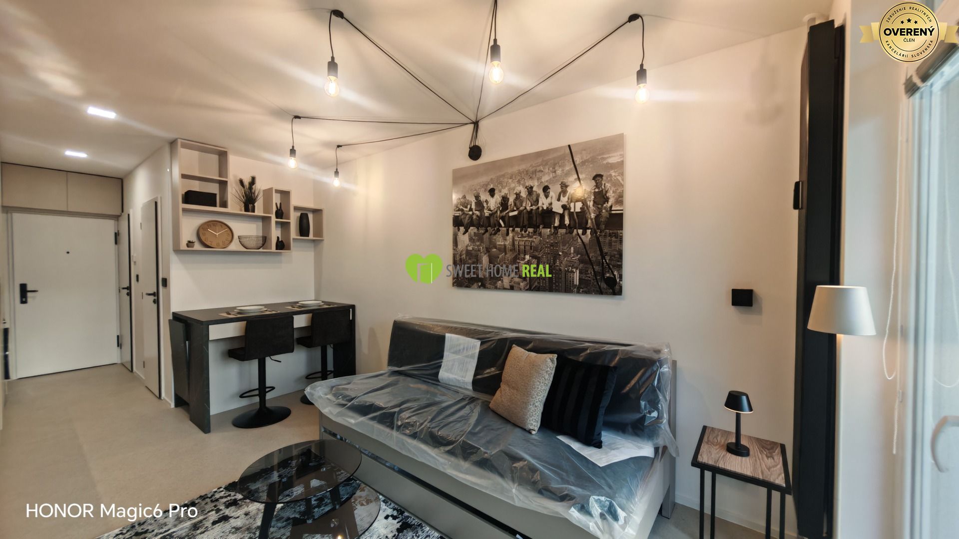 TOP! LUXURY Modern fully furnished 1-bedroom apartmen Košice- Terasa – foto 2