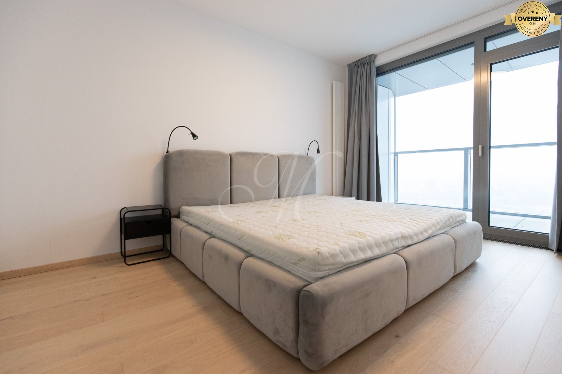 Nadštandardný 2i byt s výhľadom v Eurovea Tower – foto 8