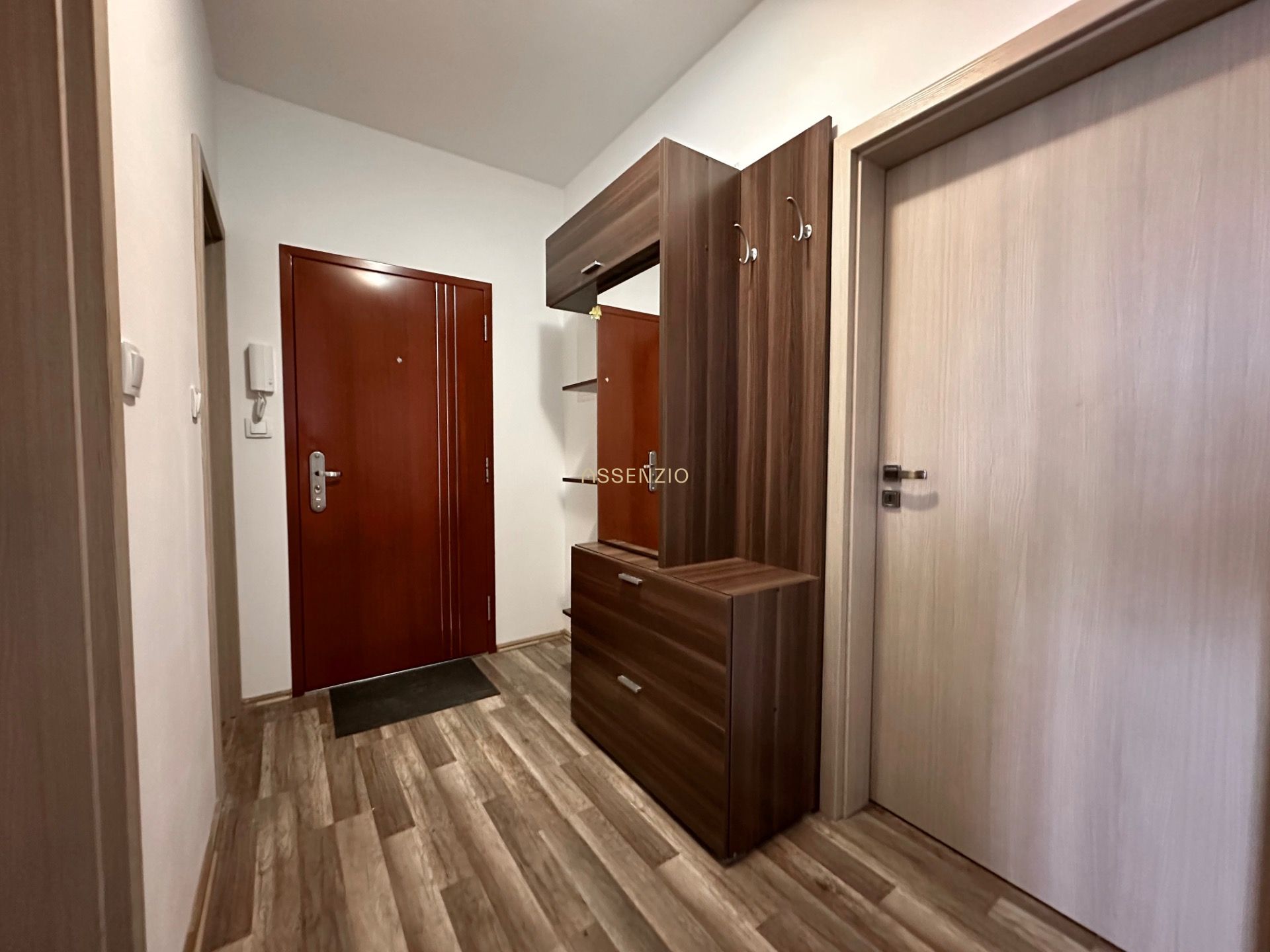 PREDAJ | 3 izbový byt s veľkou loggiou – Banšelova, Ružinov – foto 7