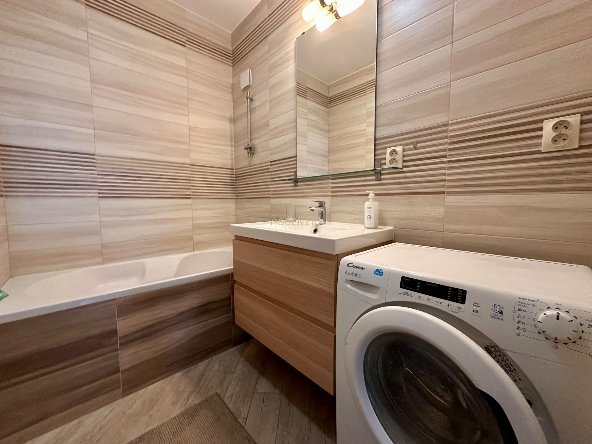 PREDAJ | 3 izbový byt s veľkou loggiou – Banšelova, Ružinov – foto 8