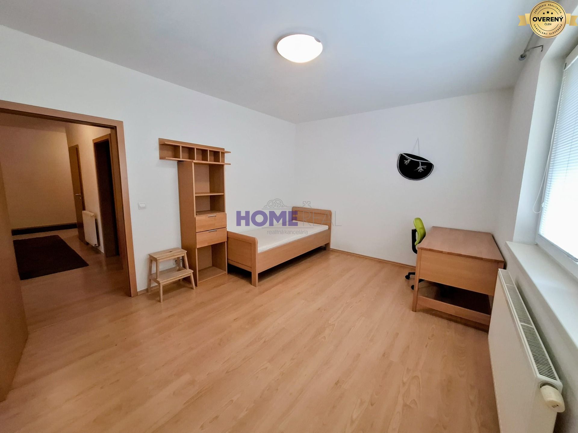 Priestranný 3 izb. byt vo vyhľadávanej lokalite na kolibe s parkovanim – foto 7