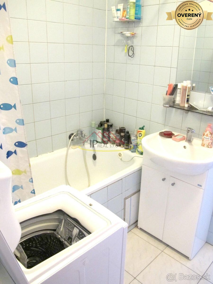 Predaj 2 izbového bytu pri Račianskom Mýte, balkón, nepriechodné izby – foto 4