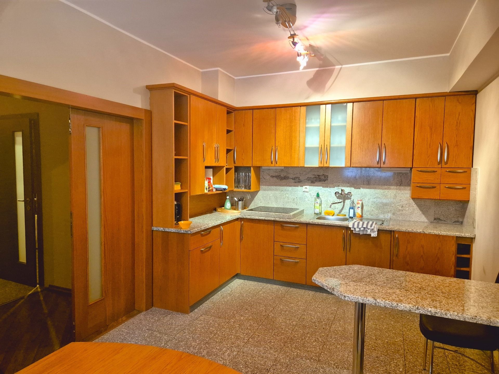 PREDAJ – Investičný apartmán 153,9 m² s dlhodobým nájomcom – foto 7