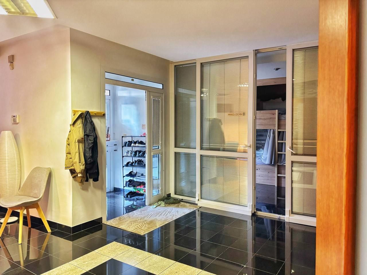 PREDAJ – Investičný apartmán 153,9 m² s dlhodobým nájomcom – foto 2