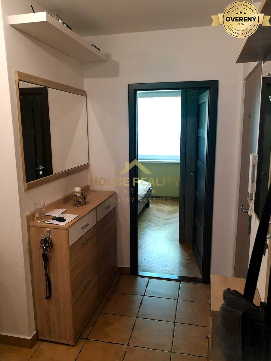 Prenájom 2 izbový byt, Rumančeková ulica, Bratislava II. Ružinov – foto 4