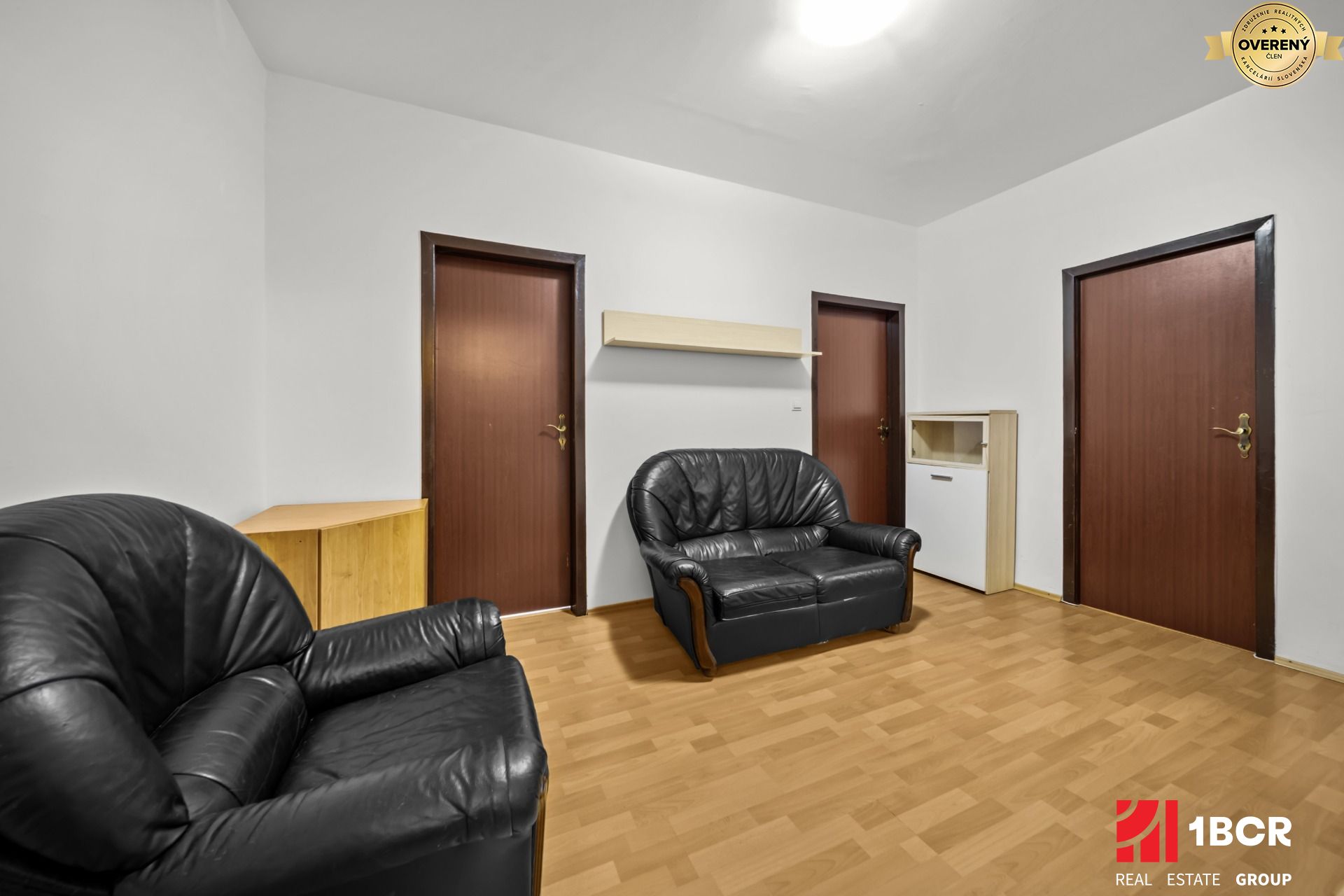 REZERVOVANÉ! 3-IZB. BYT, NEPRIECHODNÉ IZBY, ZASKLENÁ LOGGIA, ZNIEVSKA – foto 9