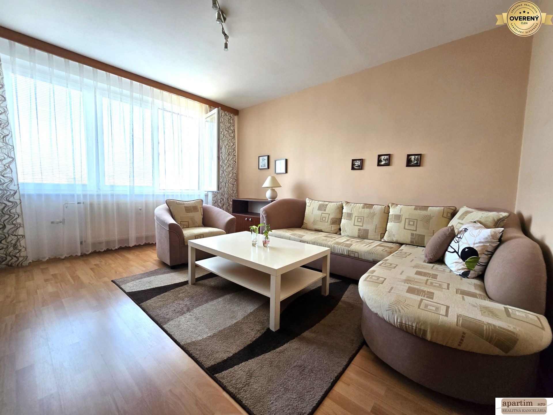REZERVOVANÉ !! Priestranný 3 izb. byt na Nám.Hraničiarov – foto 5