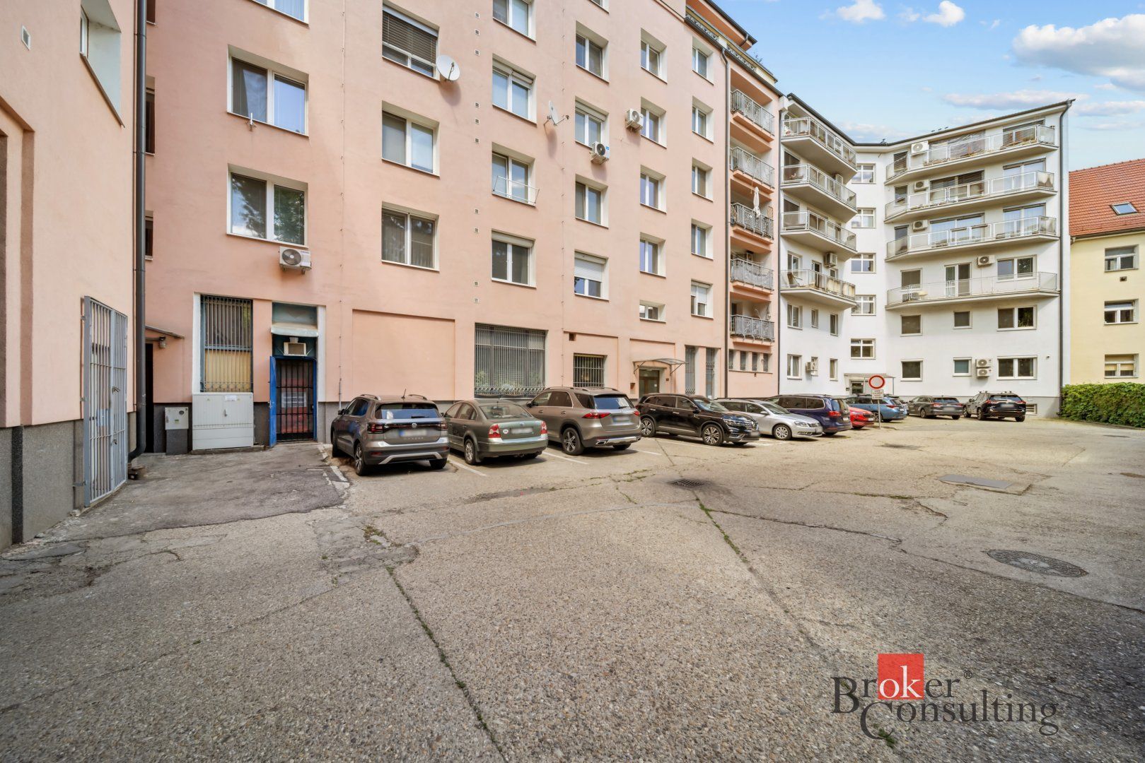 Veľkorysý 4 izbový byt na Dulovom námestí - Nivy, Bratislava – foto 6