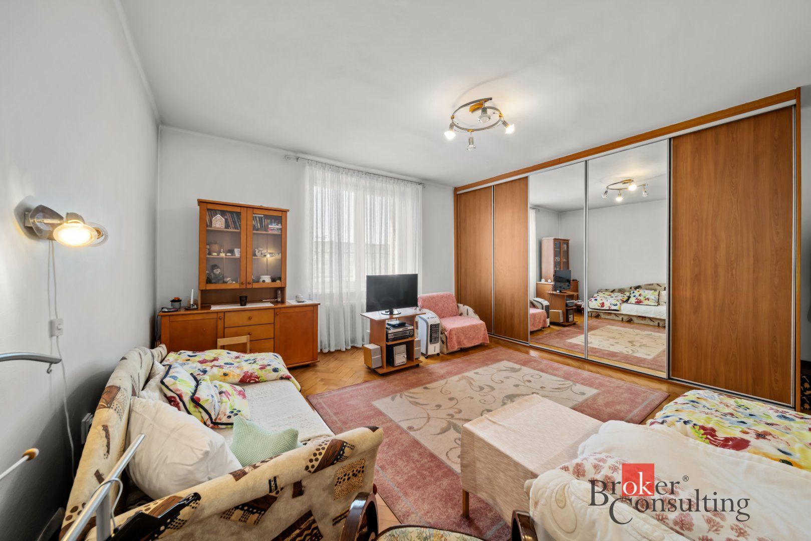 Veľkorysý 4 izbový byt na Dulovom námestí - Nivy, Bratislava – foto 10