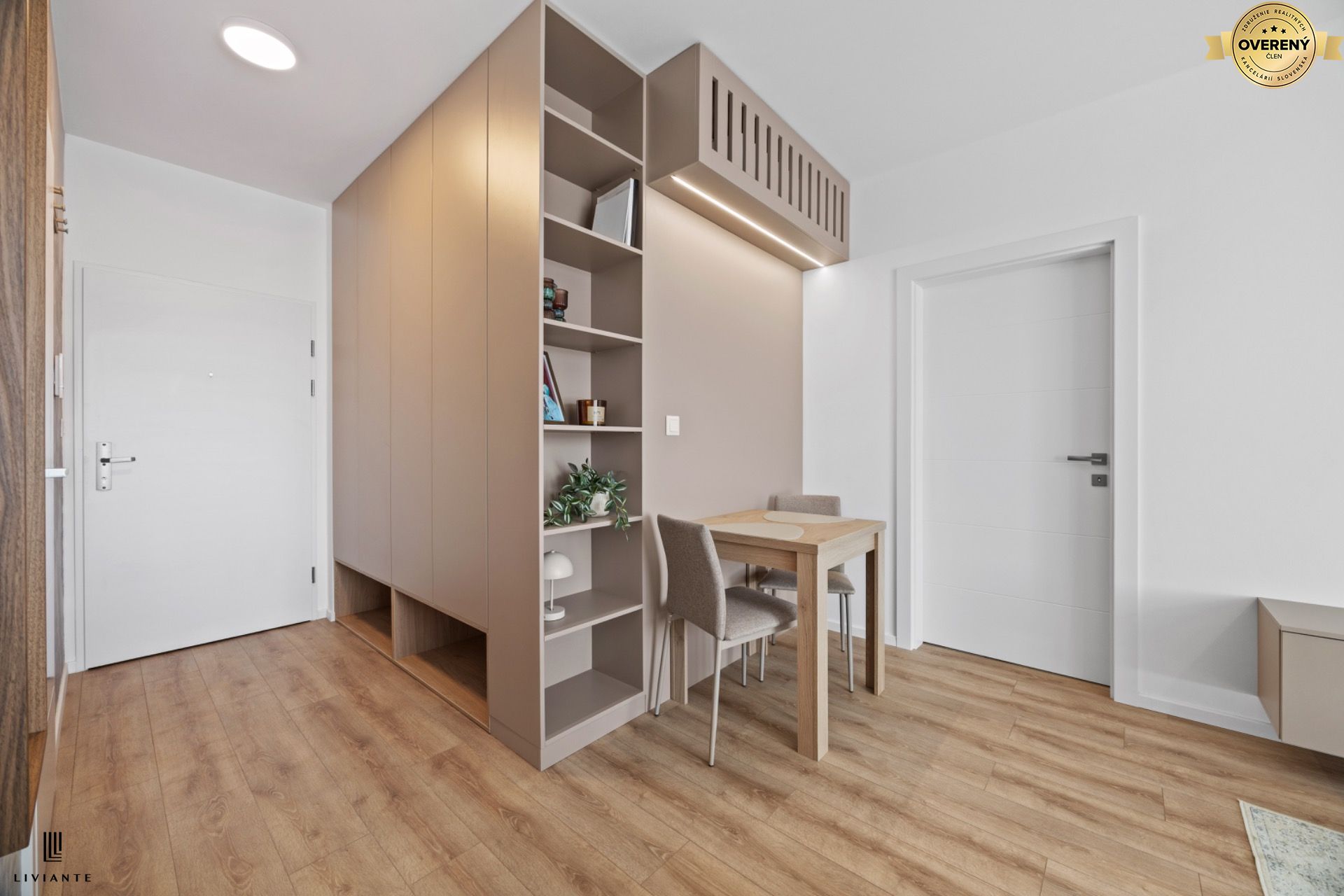 PRENÁJOM – dizajnový 2i byt, balkón, parking, bazén, fitness, Agáty – foto 7