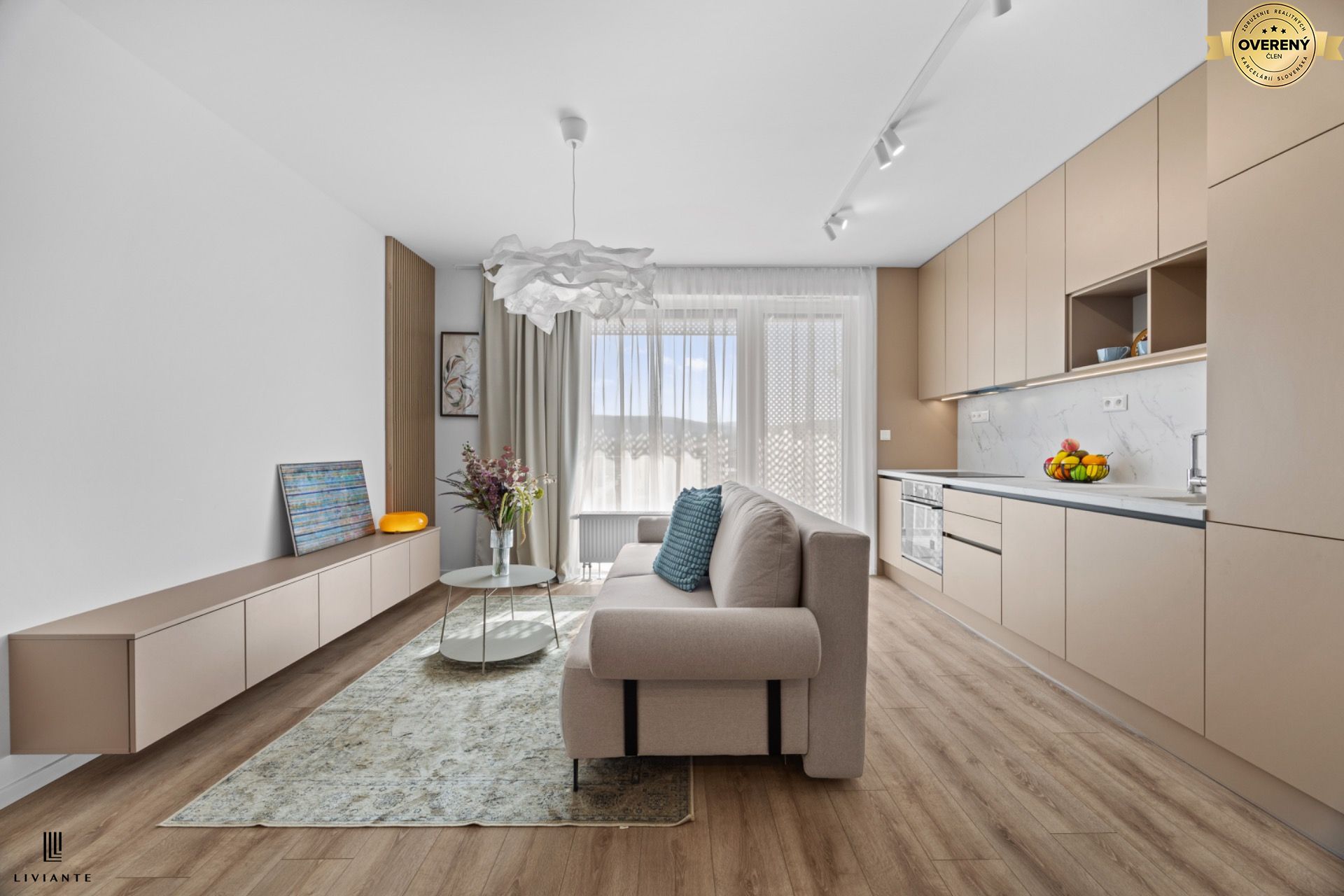 PRENÁJOM – dizajnový 2i byt, balkón, parking, bazén, fitness, Agáty – foto 5