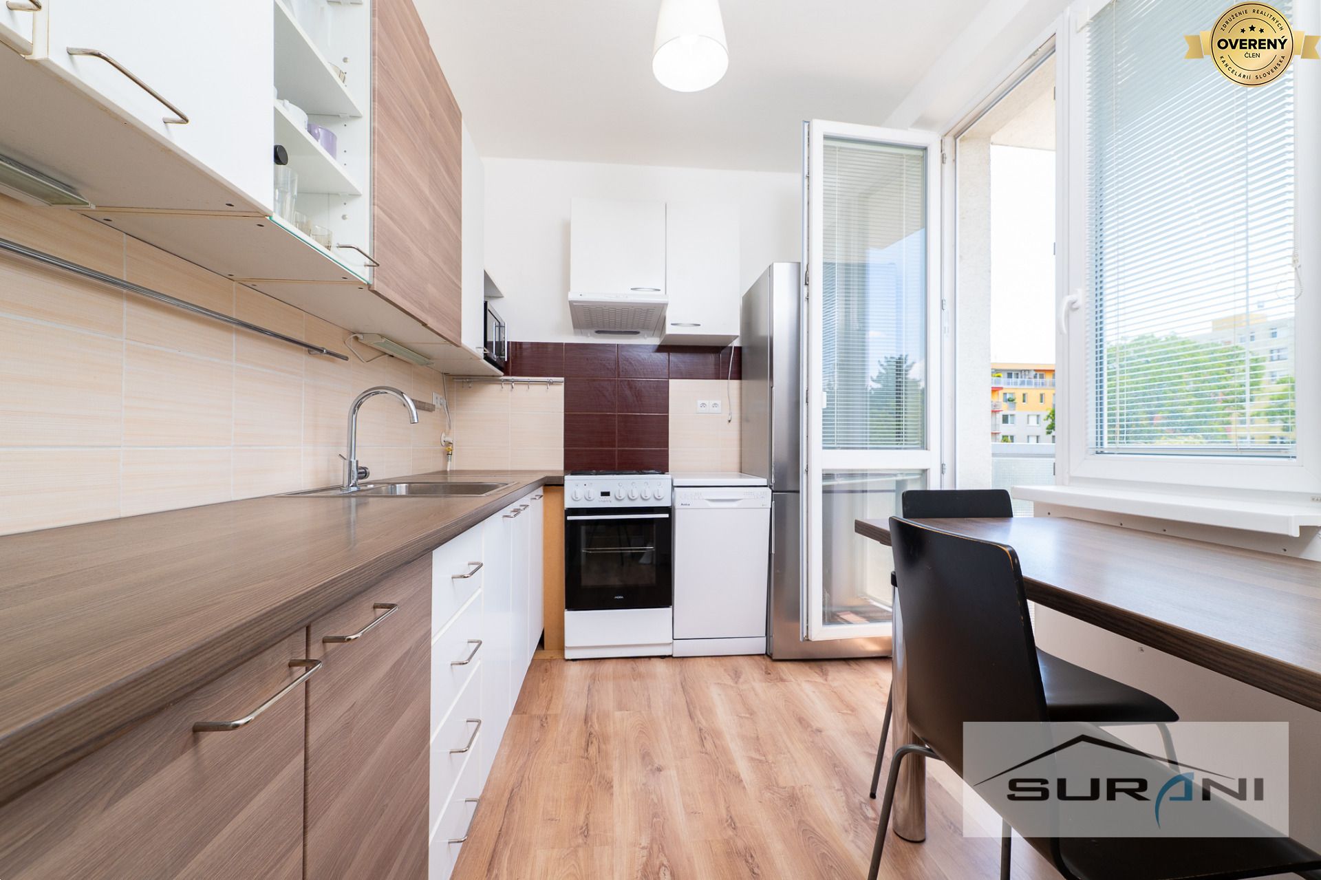 Prenájom 2-izbového bytu s balkónom / 54 m² / Bratislava – Ružinov – foto 2