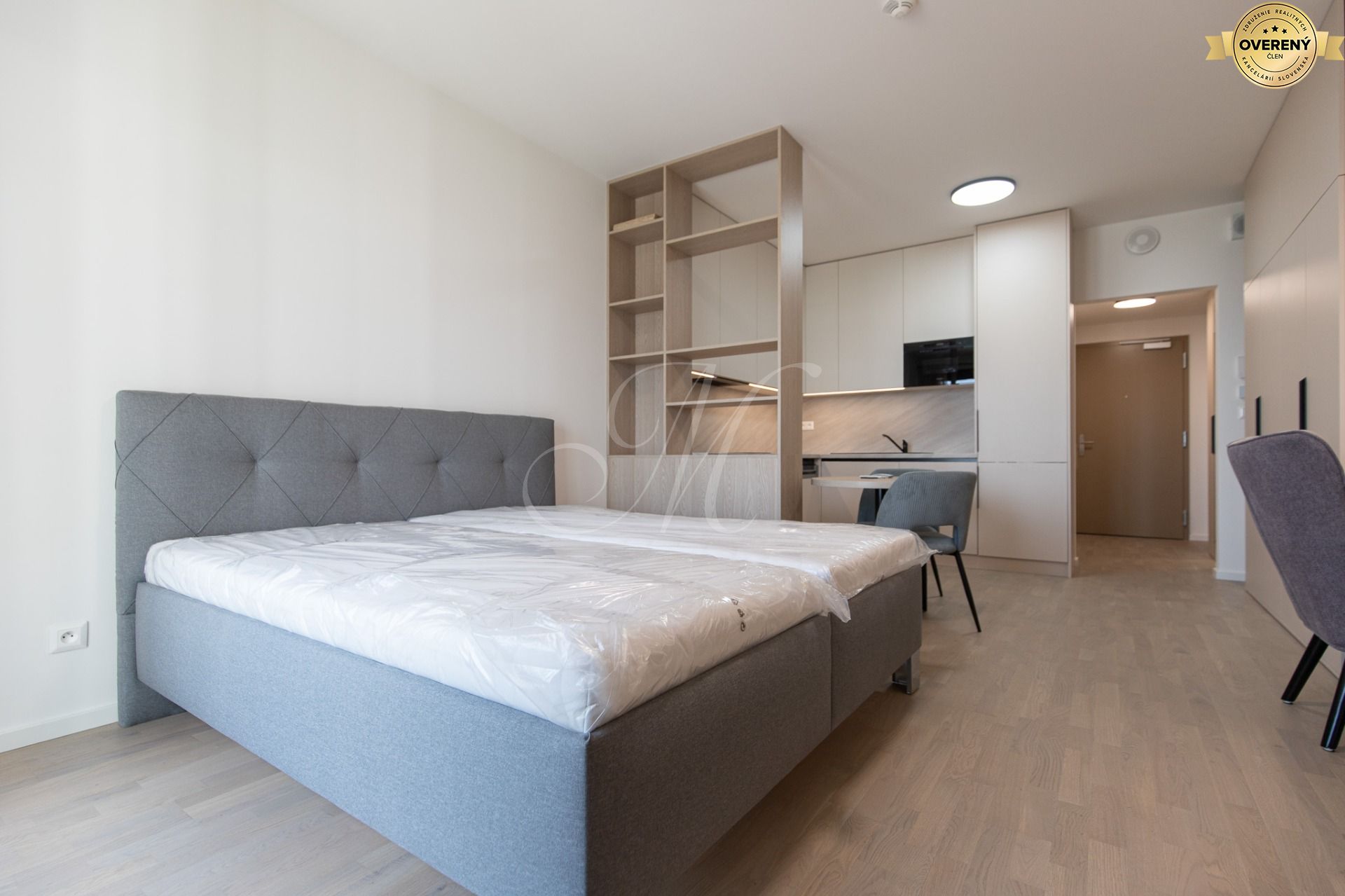 Luxusný 1i byt s parkovaním, Staré Mesto – foto 2