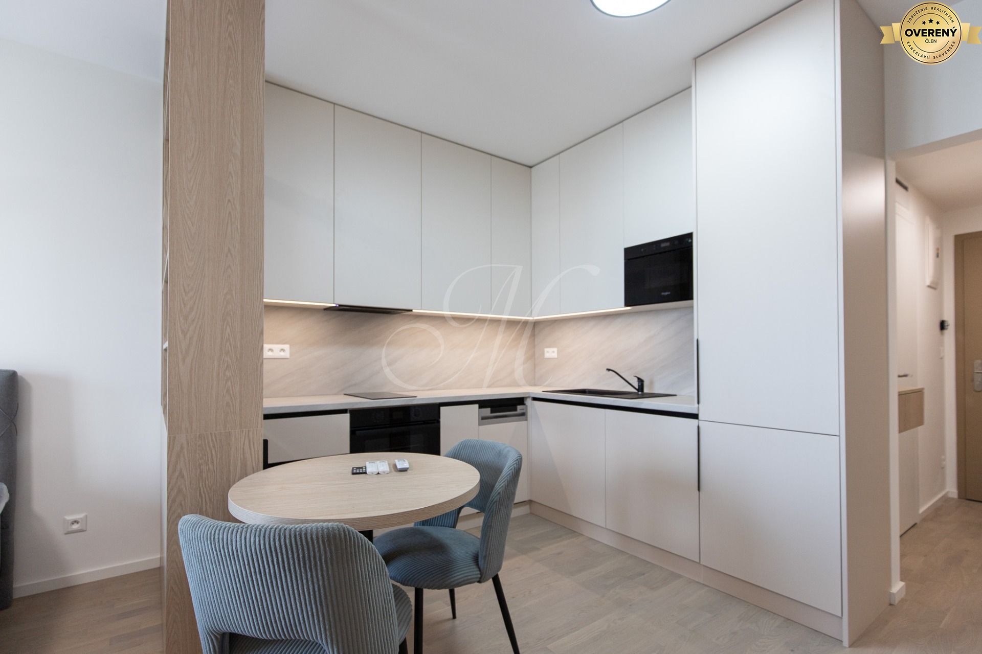 Luxusný 1i byt s parkovaním, Staré Mesto – foto 4