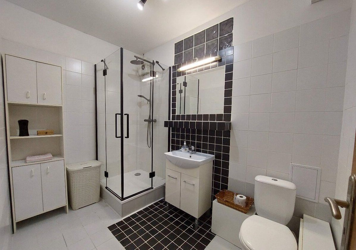 4 izbový / 2 samostatné byt. jednotky, Wolkrova – foto 6