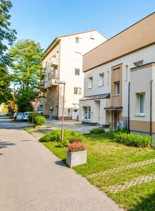 2- izbový byt v pôvodnom stave na Olbrachtovej ulici – foto 7