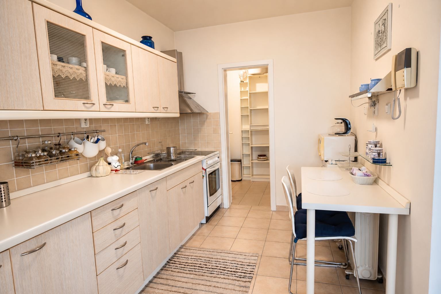 Na prenájom priestranný 3-izbový byt s lodžiou, 101 m², od 10 / 2026 – foto 10