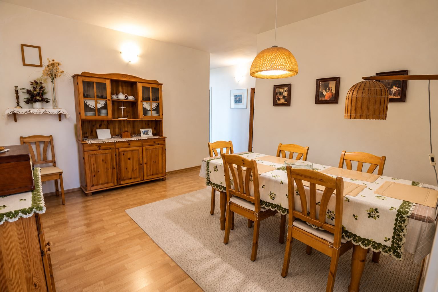 Na prenájom priestranný 3-izbový byt s lodžiou, 101 m², od 10 / 2026 – foto 9