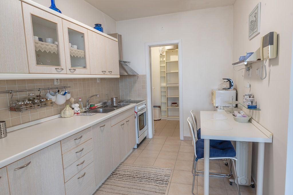 Na prenájom priestranný 3-izbový byt s lodžiou, 101 m², od 10 / 2026 – foto 9