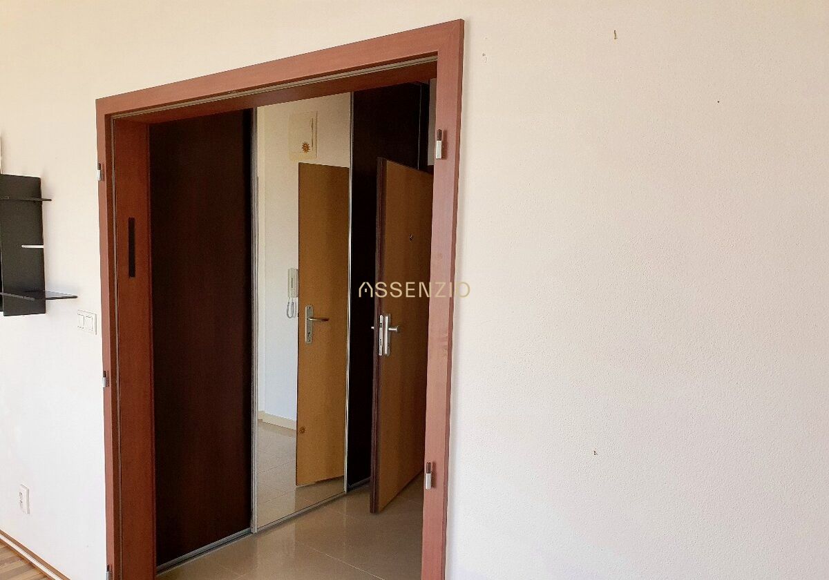 1-izbový byt s balkónom a garážovým státím | Ruzinov – foto 5