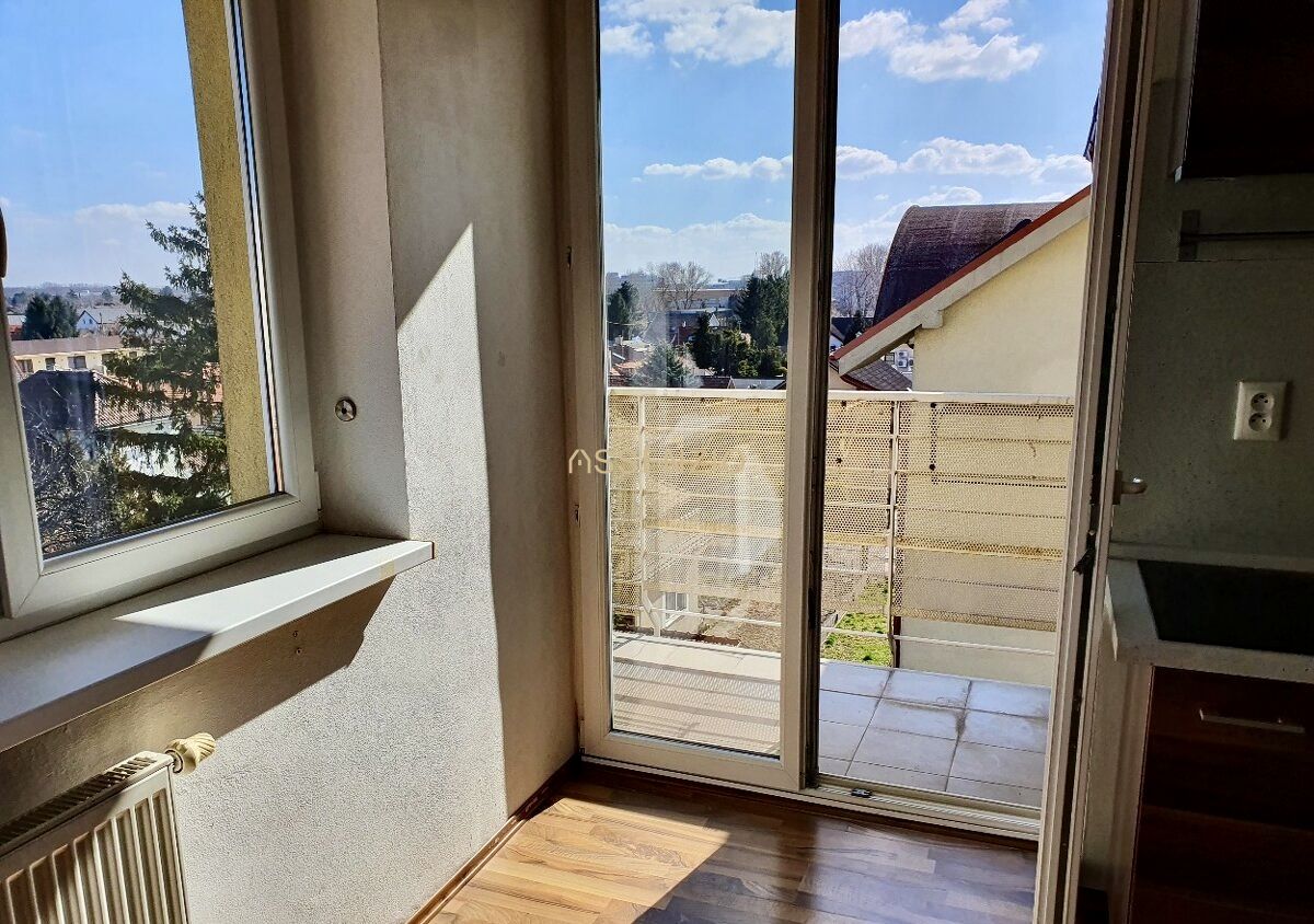 1-izbový byt s balkónom a garážovým státím | Ruzinov – foto 6