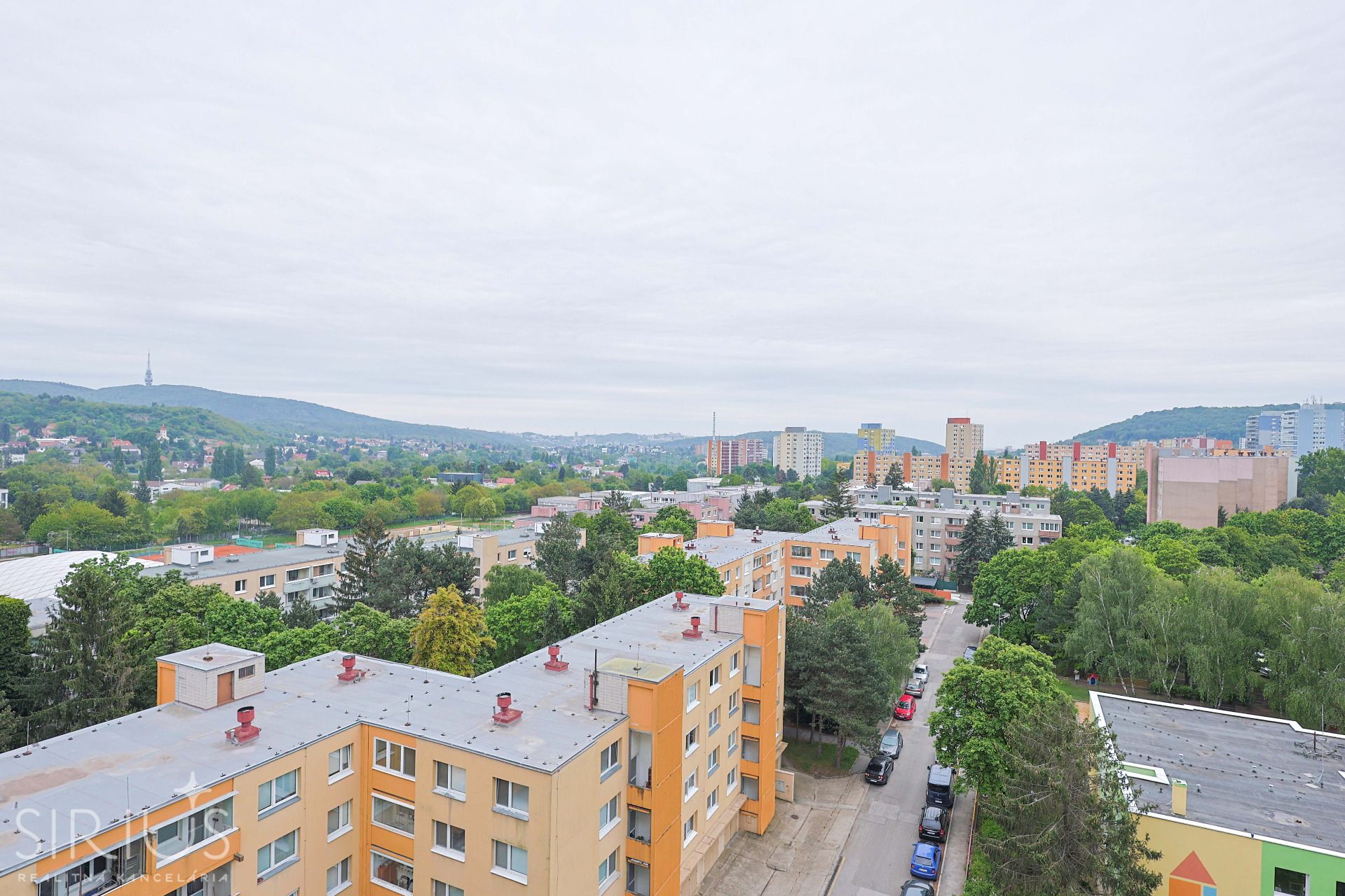 DROBNÉHO, 1-i byt, 33 m2 – POKOJNÝ výhľad na ZELEŇ, voľný od 1.9. – foto 8