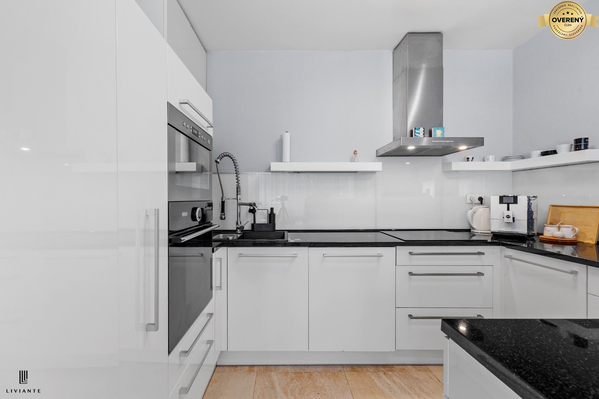 NA PREDAJ Rodinný 4i byt 119 m² s veľkou lodžiou v uzavretom areáli – foto 6