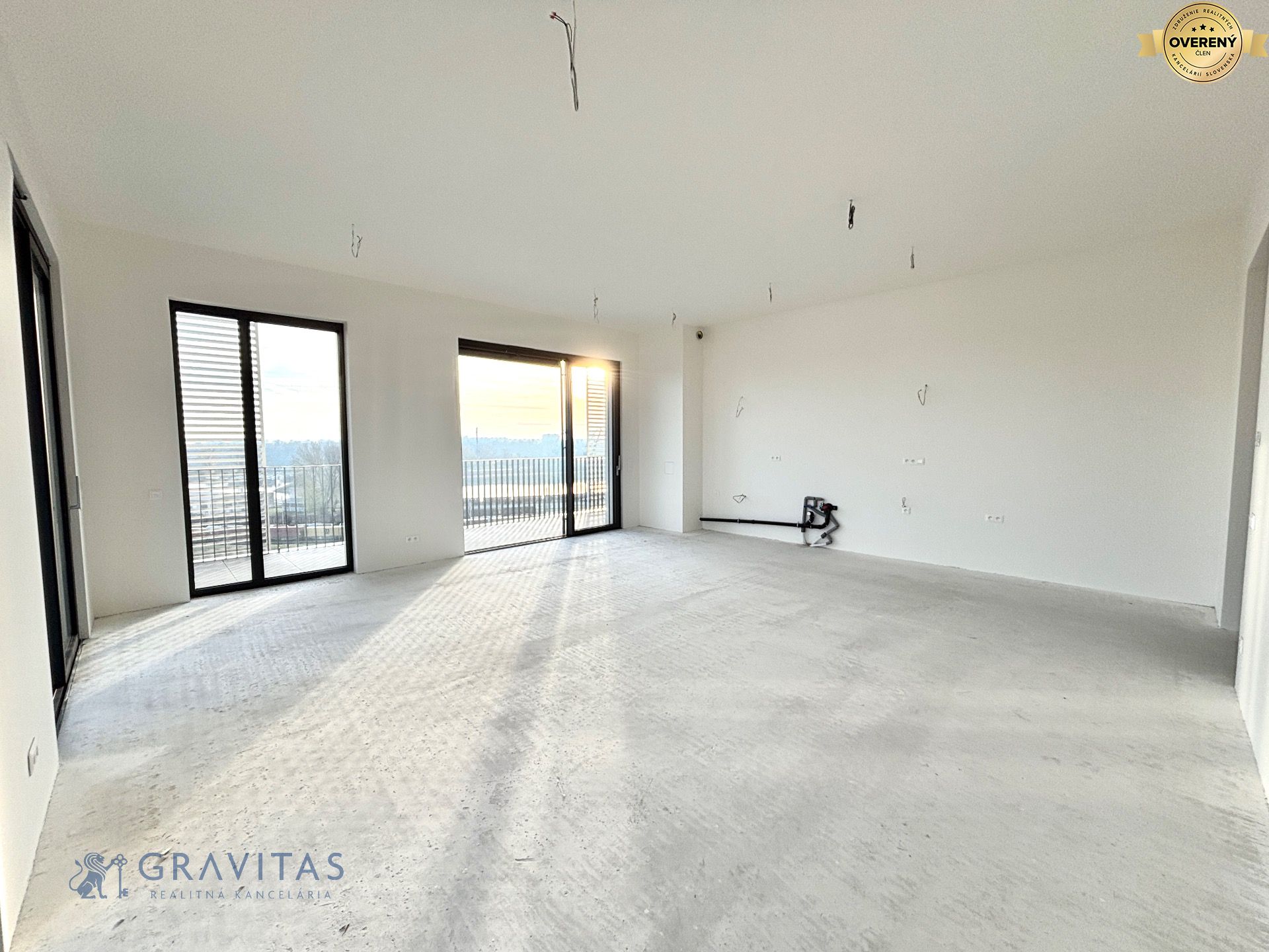 4izb. veľkometrážny ateliér | Prístavná ulica – foto 2