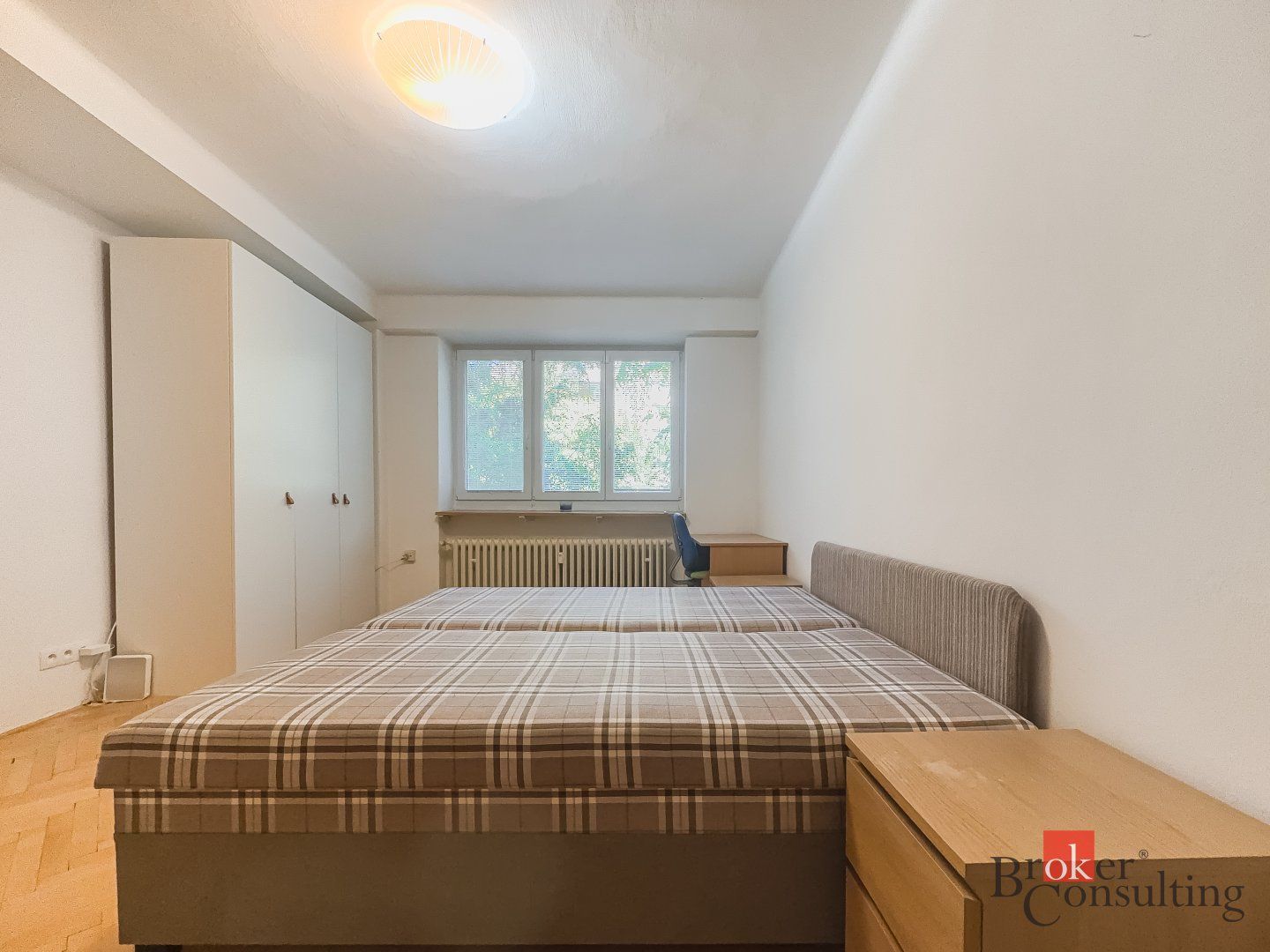3i byt s nepriechodnými izbami a balkónom v Starom Meste – foto 9