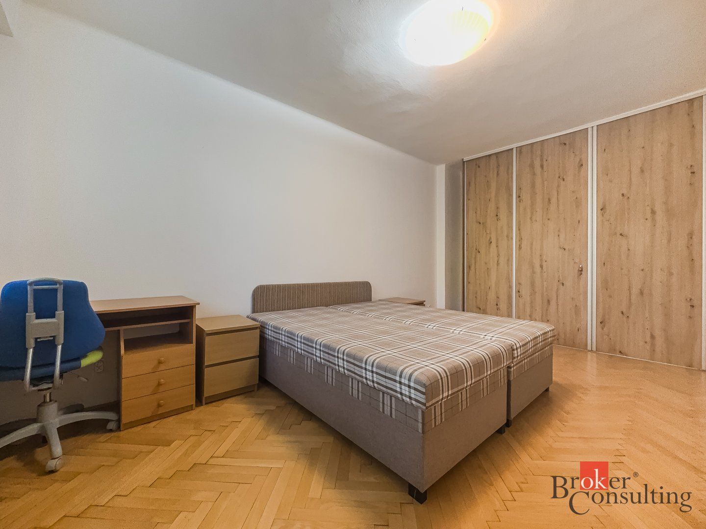 3i byt s nepriechodnými izbami a balkónom v Starom Meste – foto 10