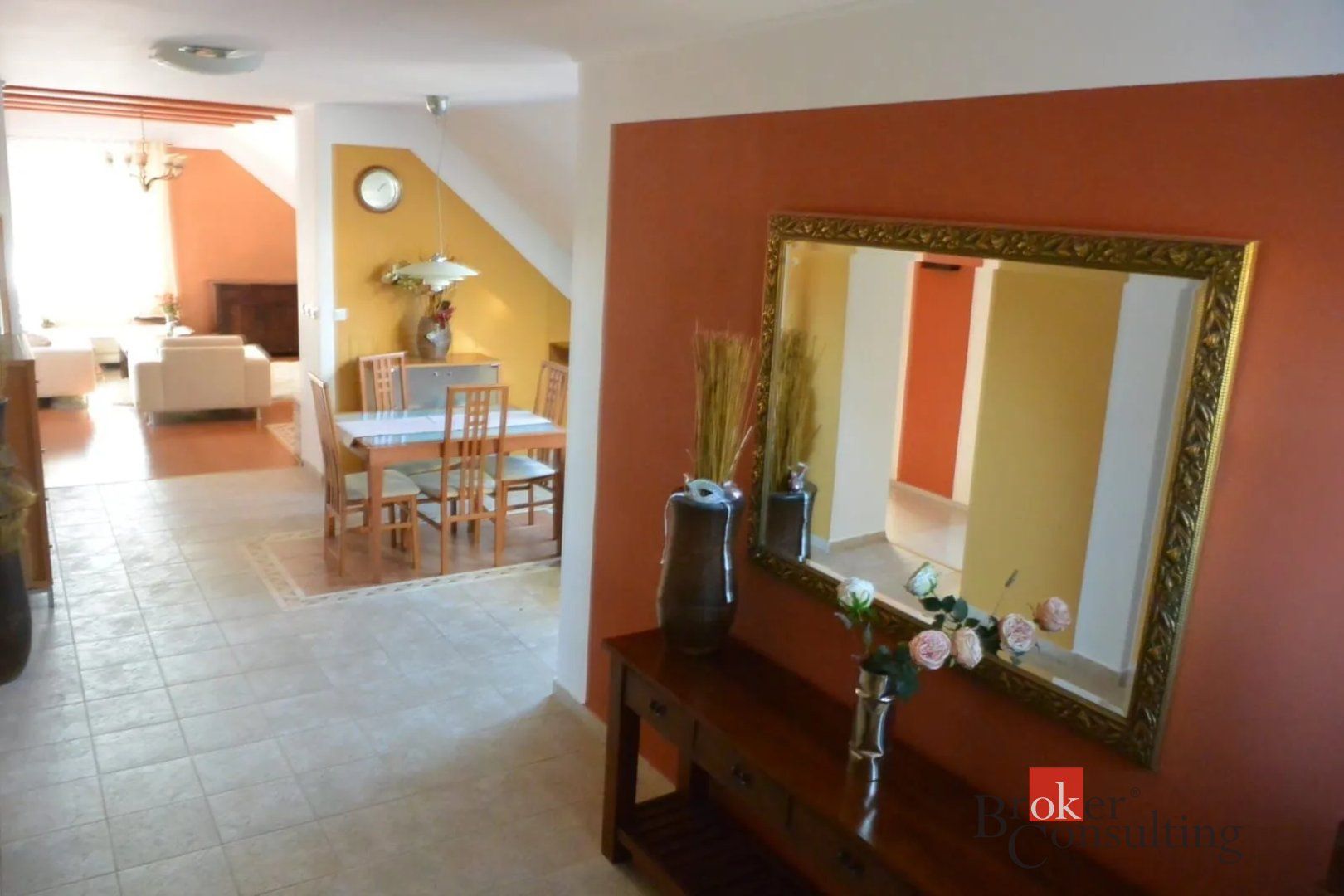 Pet-friendly podkrovný 3i byt s terasou a parkovaním-Koliba – foto 2