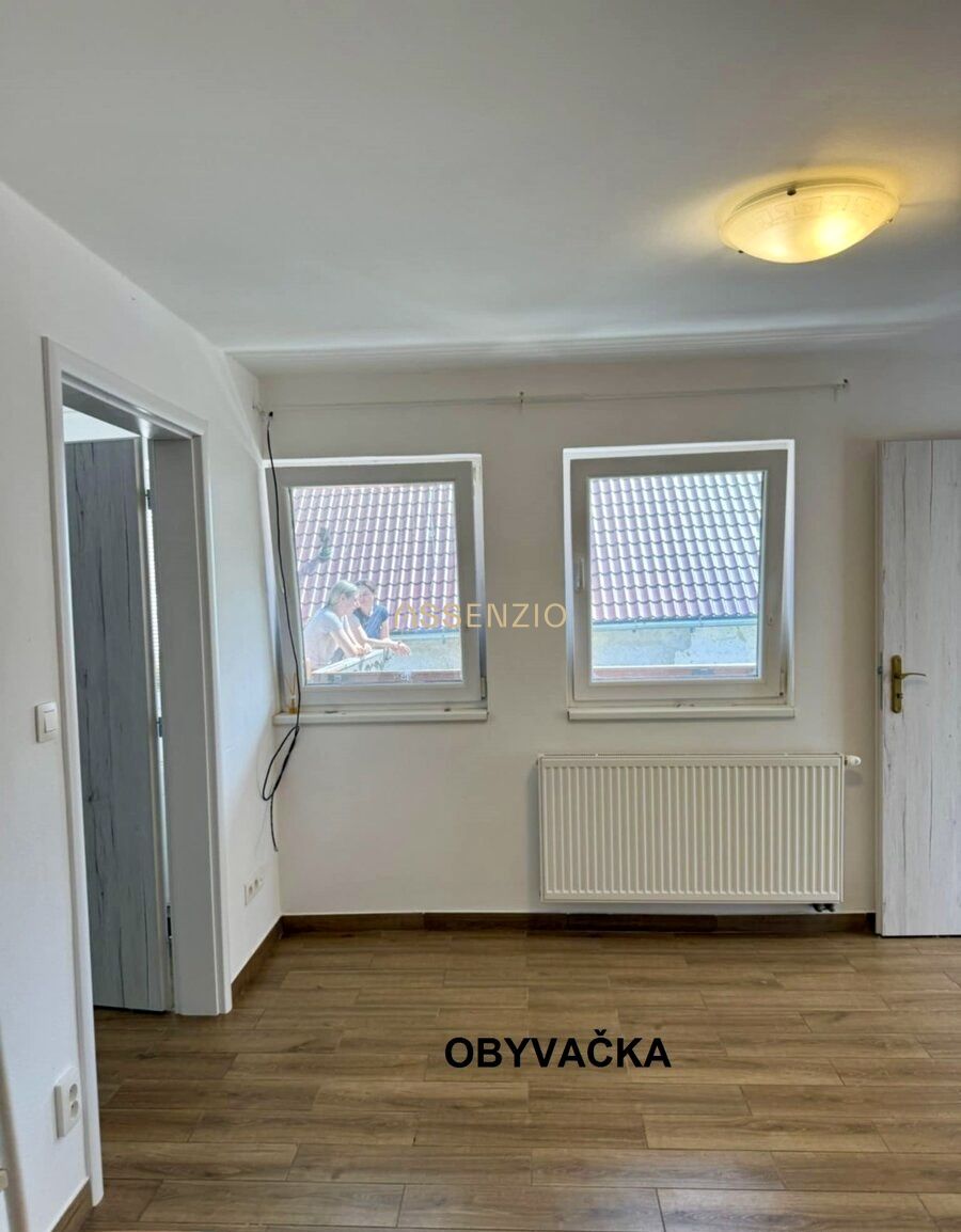 Na prenájom priestranný 2-izbový byt s parkovaním v Dúbravke – foto 6