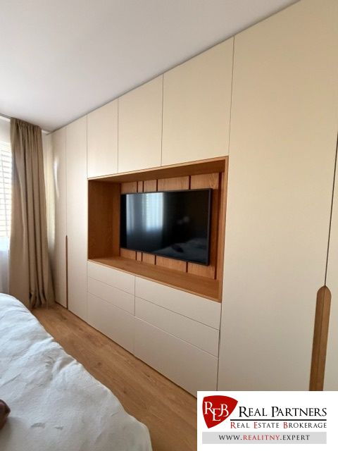 Štýlový 4-izbový byt Mlynské nivy – foto 3