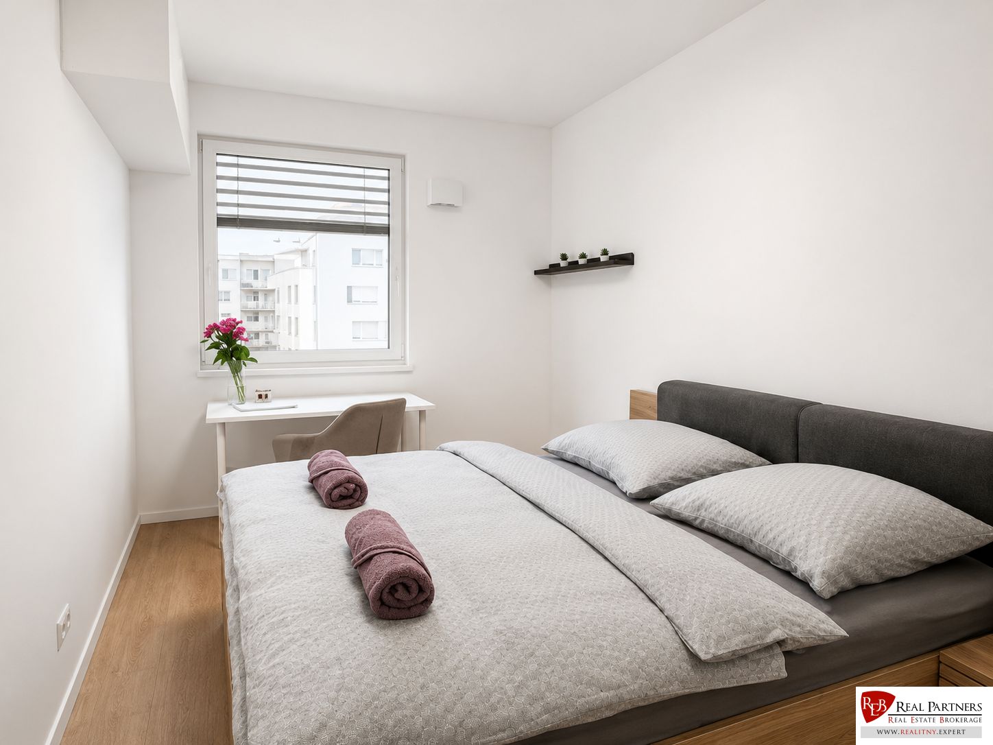 Štýlový 4-izbový byt Mlynské nivy – foto 8