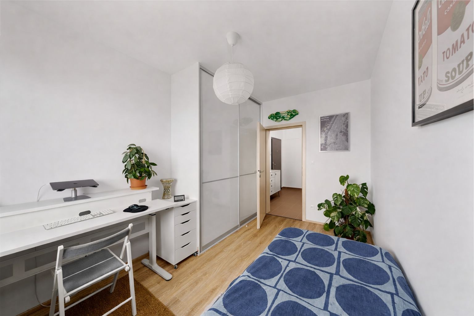 PREDAJ: Staromestský 4-izbový byt pre rodinu, ktorá chce mať Bratislav – foto 5
