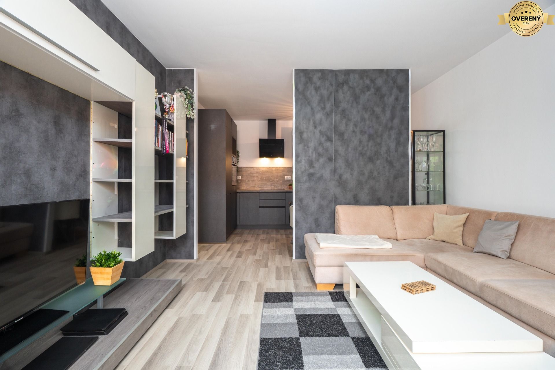 I 3-izbový byt s veľkou predzáhradkou, Bystrická, BA IV – foto 3