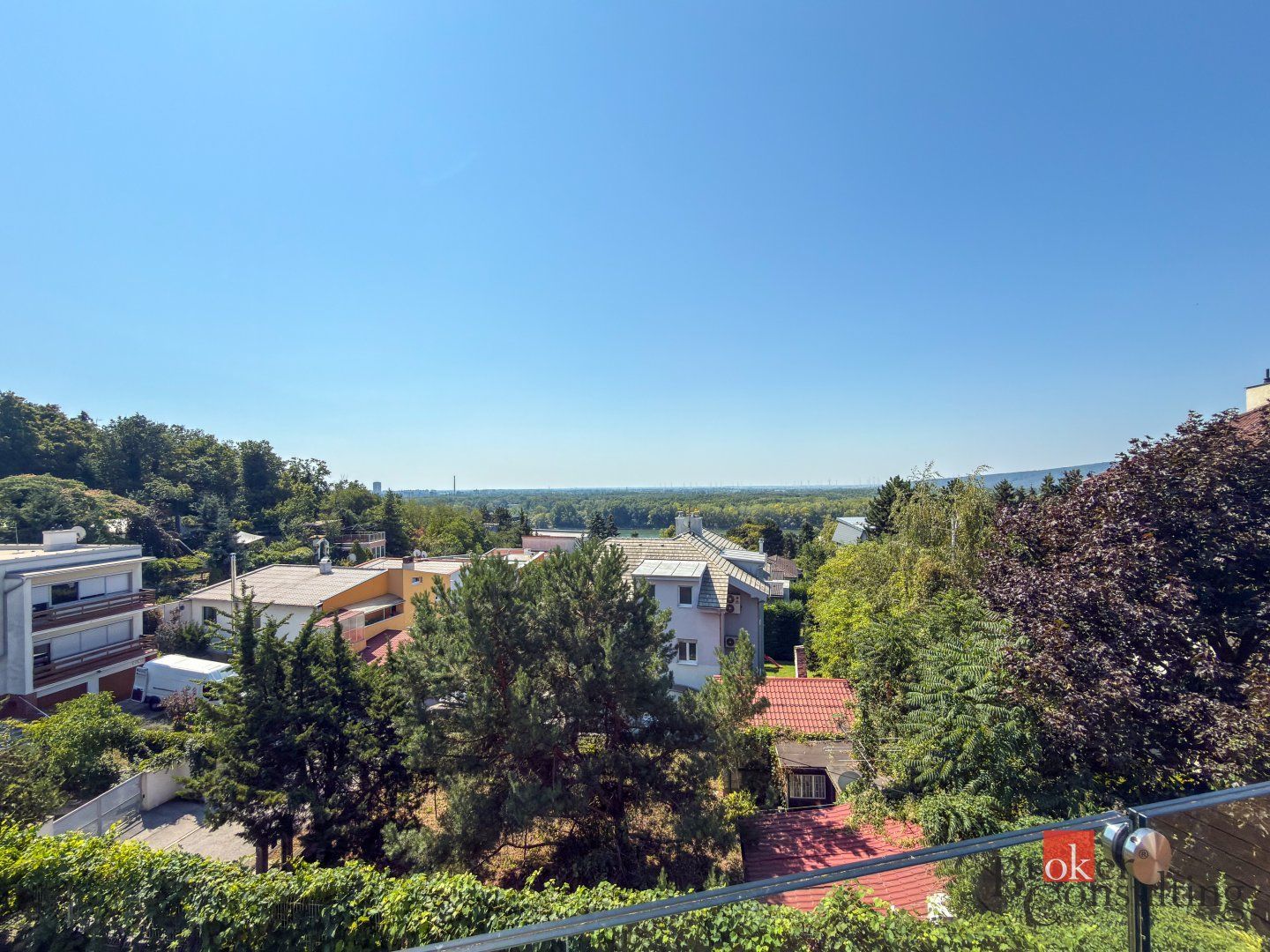 Luxusný 4i byt s terasou a garážou na Hradnom kopci – foto 8