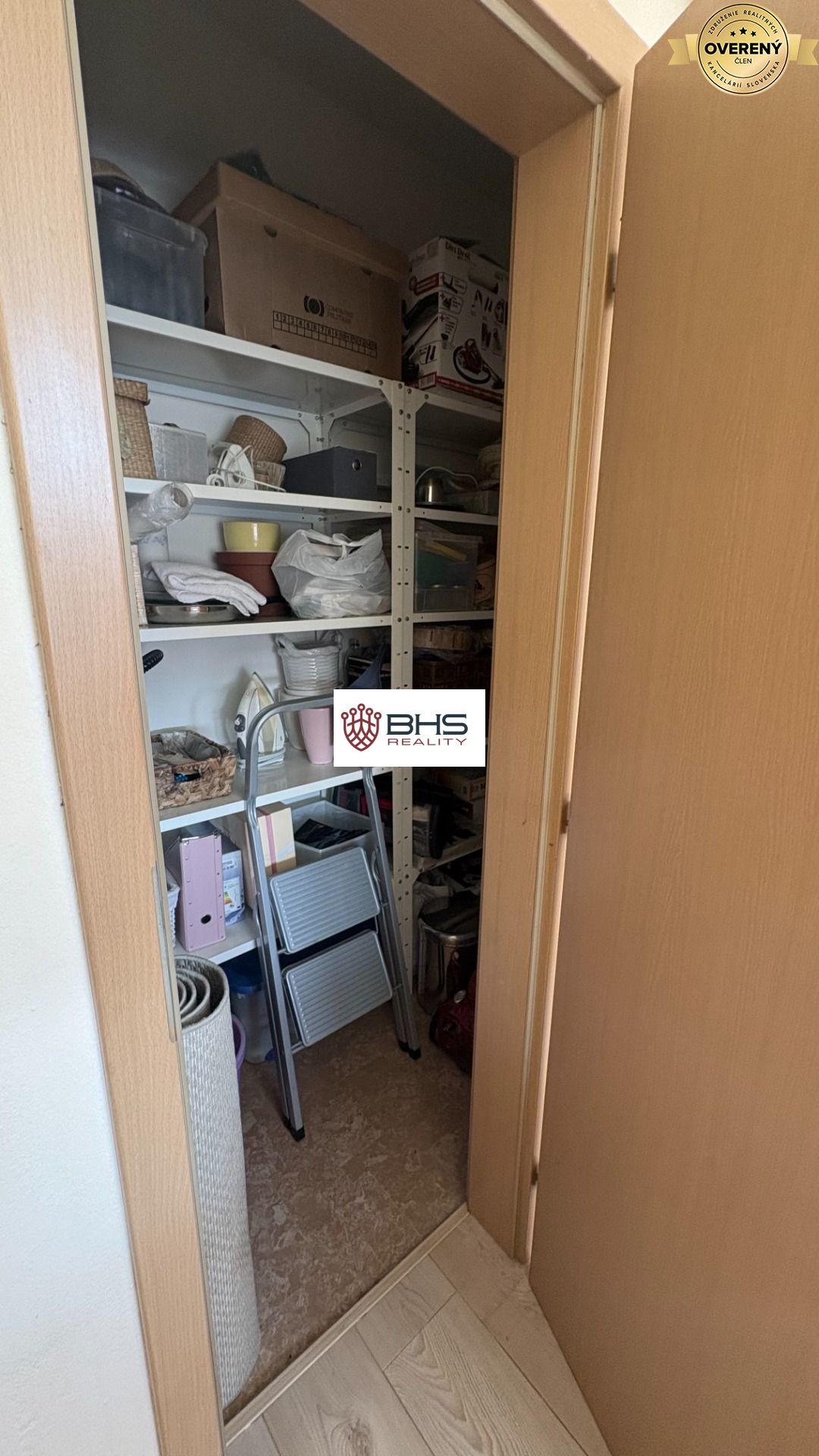 REZERVOVANÉ Priestranný (66,52m2) 2i-byt s lodžiou, pivnicou , výhľad – foto 9