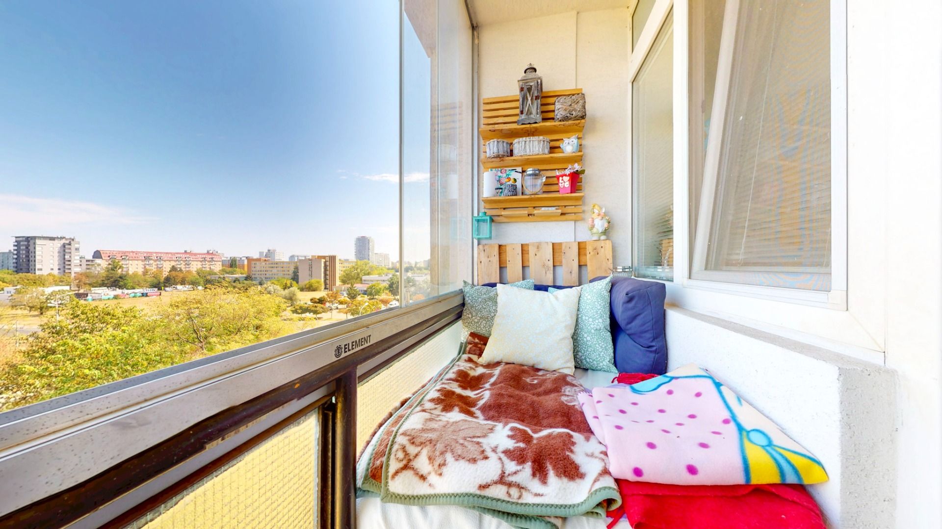 Svetlý 2i byt s drevenou podlahou | Štrkovec | 52 m² | 2 balkóny – foto 8